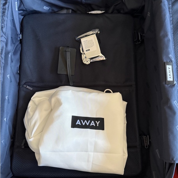 Away Large Flex - Picture 4 of 6